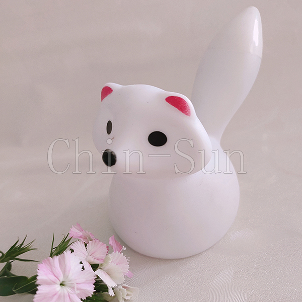 Small White Fox Evade Glue Night Lamp LED Table Light For Home Decoration 